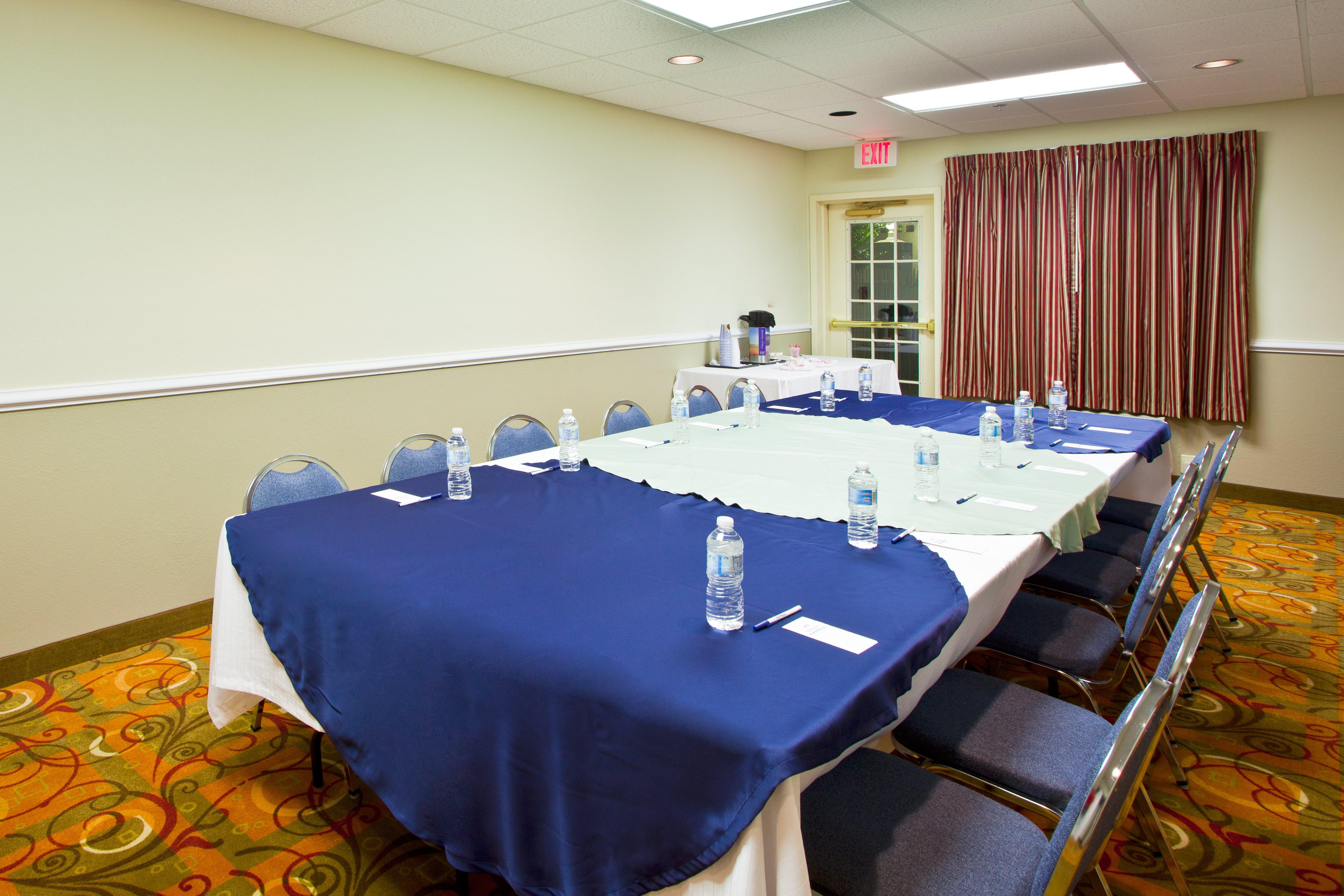 Holiday Inn Express Hotel & Suites Live Oak By Ihg Exterior photo